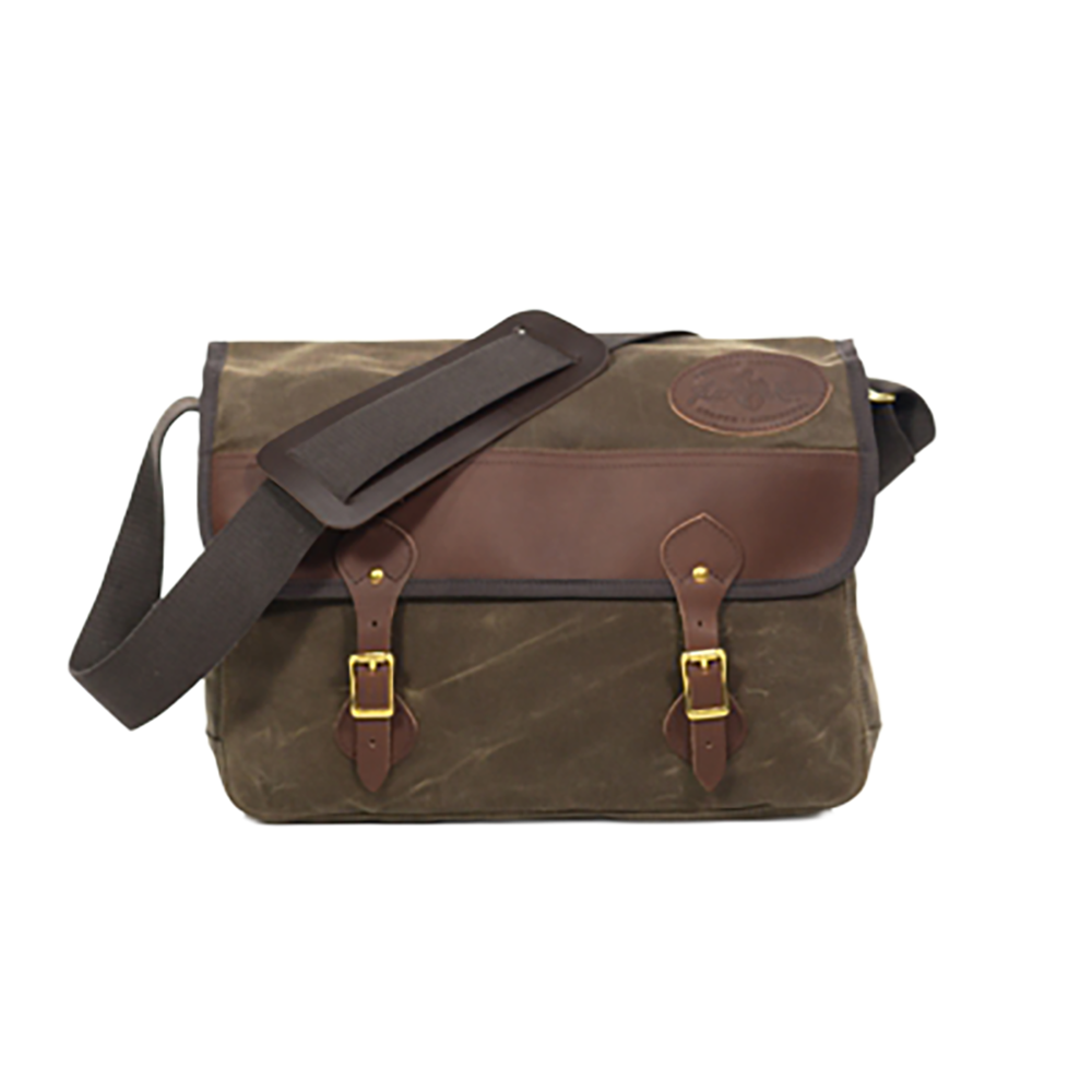 The Premium Carrier Brief Messenger Bag has a lid crafted with 50/50 high-end leather and waxed canvas. With the lid being secured with leather straps and solid brass buckles. A strong cotton webbed shoulder straps with a leather strap pad secured in place with two solid brass attachment points.