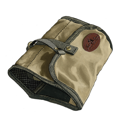 When the hanging strap is unsnapped it works as a strap closure in combination with two solid brass ring attachmetns.