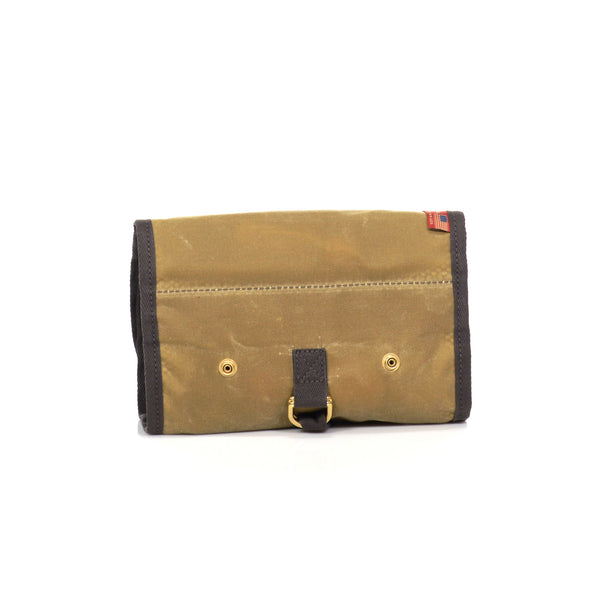 When the travel kit is folded is is very compact and easy to store.