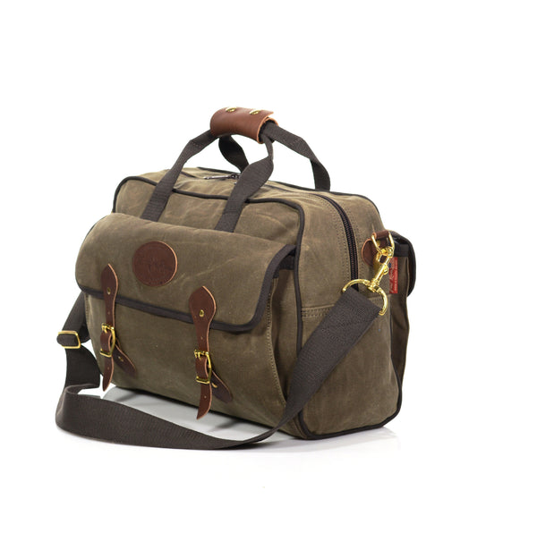 The main compartment on the brief bag has a heavy duty coiled zipper to keep items inside safe and secure.
