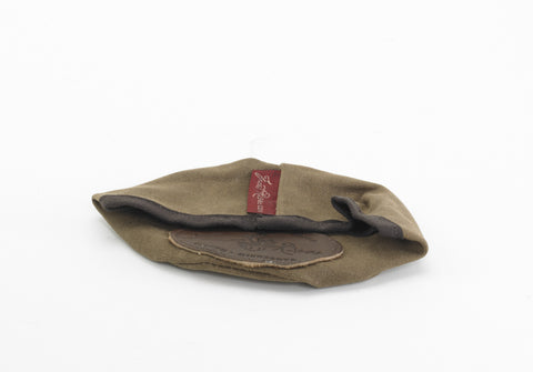 The dog bowls come in two different sizes and also are available in our Hunter Orange waxed canvas.