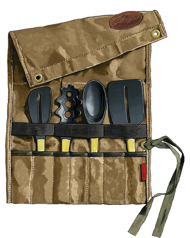 There is an additional piece of elastic above each slip pocket to ensure that the items will not more around.